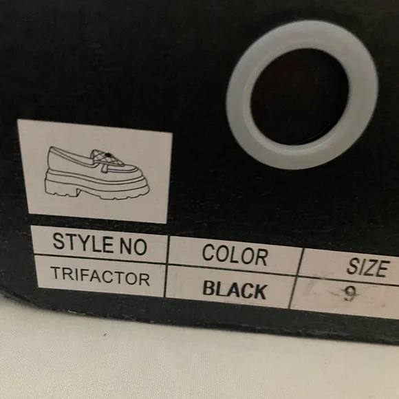 Fashion Nova shoes, black, size 9 - Picture 7 of 7